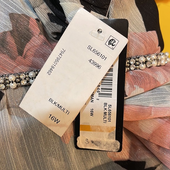 SLNY Floral Maxi Formal Gown 16W - Picture 7 of 9